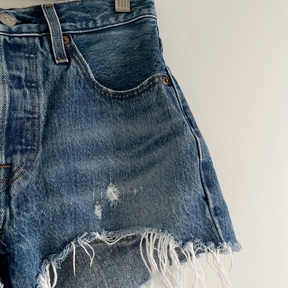 Levis 501 High Rise Medium Wash Denim Jeans Distressed Shorts Blue 25 - Picture 7 of 12
